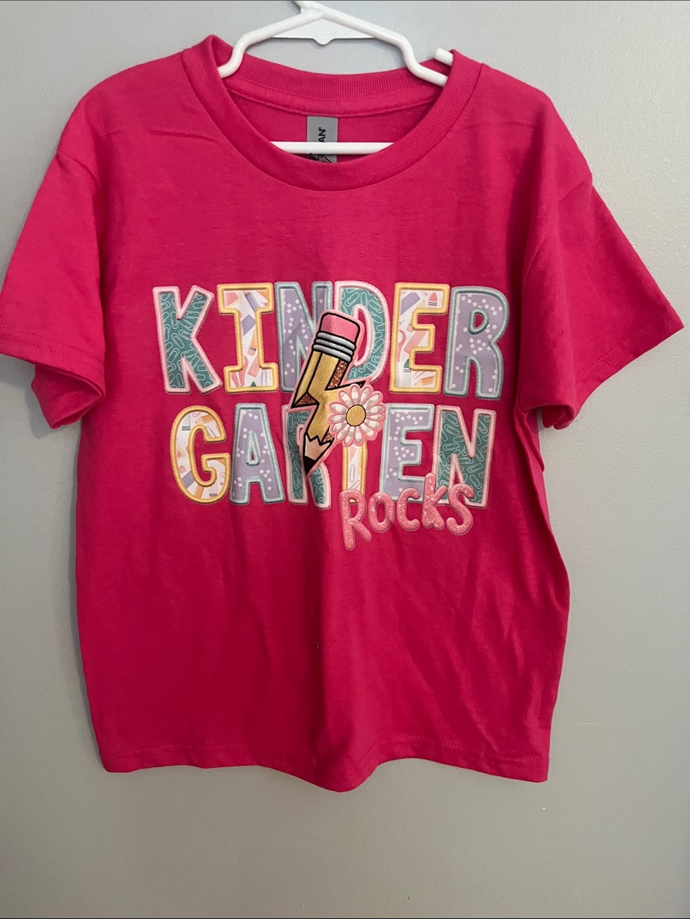 Gildan Hot Pink 'Kinder Garten Rocks' Short Sleeve Tee NWOT